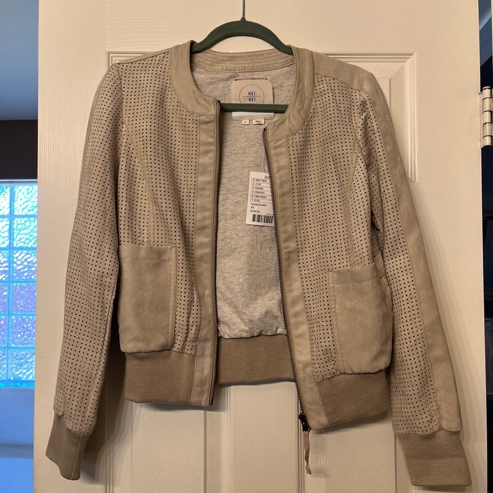 Light tan suede jacket, brand new!